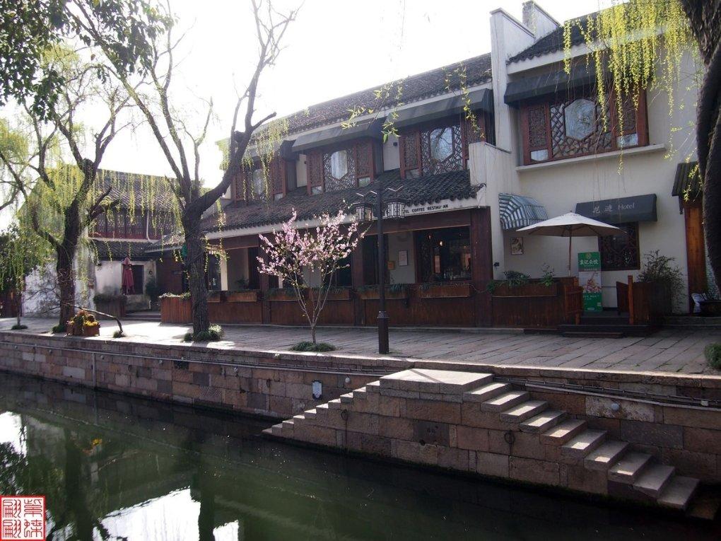 逃离弃城